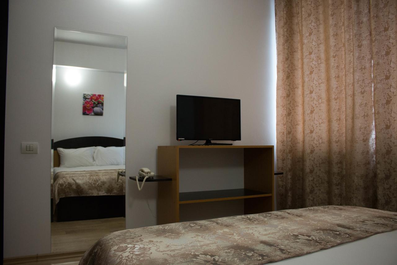 Rent Room N&S Iasi Exterior photo